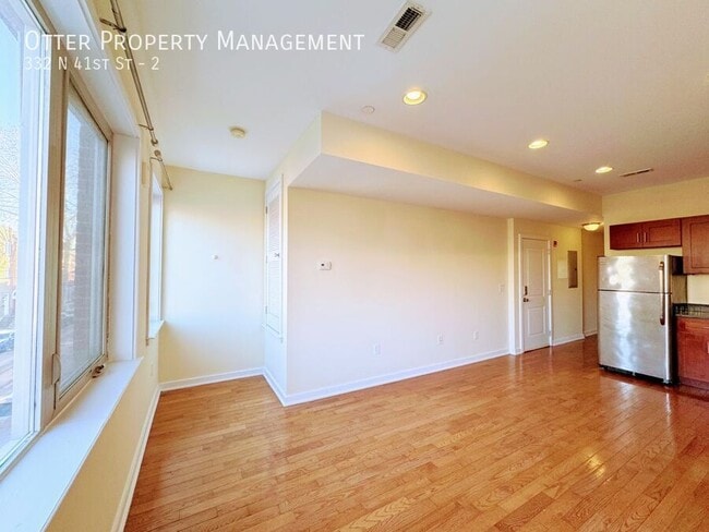 Foto del edificio - 332 N 41st St