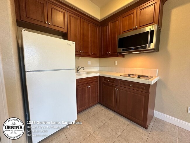 Building Photo - Charming 1-Bedroom, 1-Bath Granny Unit Abo...