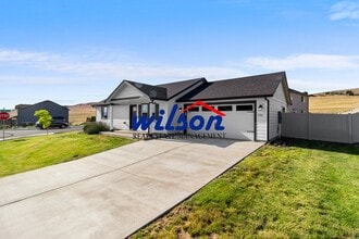 Building Photo - 5301 Sage Way