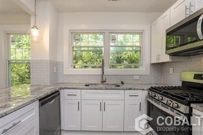 Building Photo - 678 Moreland Ave NE