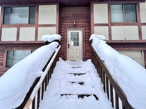 Building Photo - 607 Clayton Ave NW