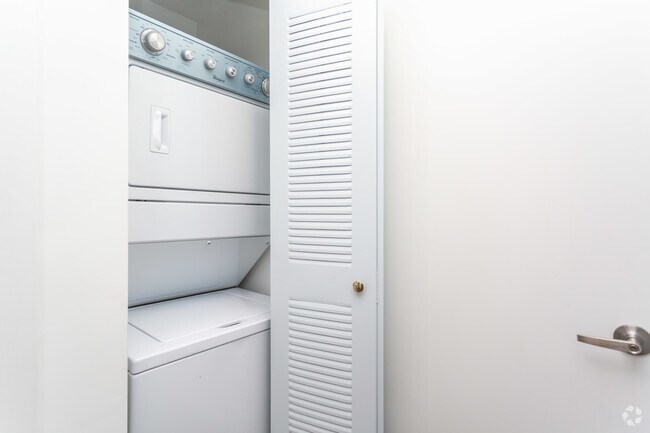 Interior Photo - z-012226-Princeton Groves