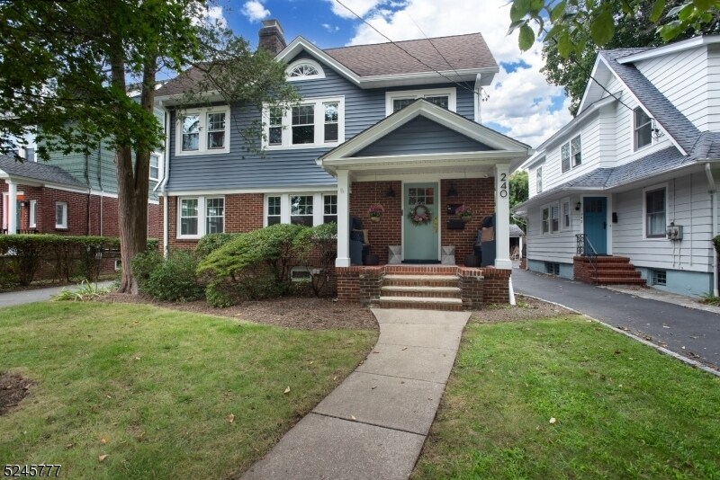 Primary Photo - 240 Park St
