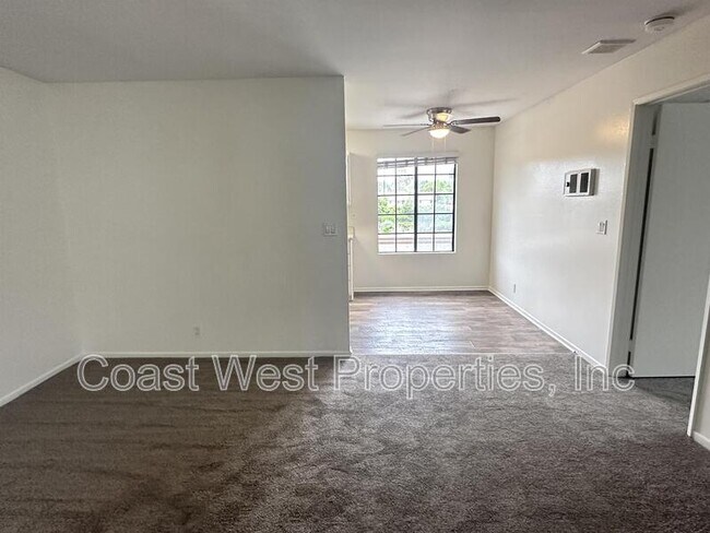 Foto del edificio - 382 Acacia Ave