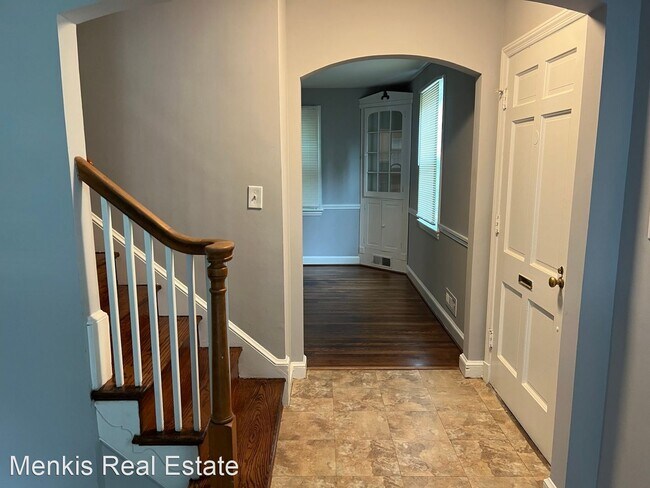 Building Photo - 3 br, 1.5 bath House - 5211 Elsmere Ave