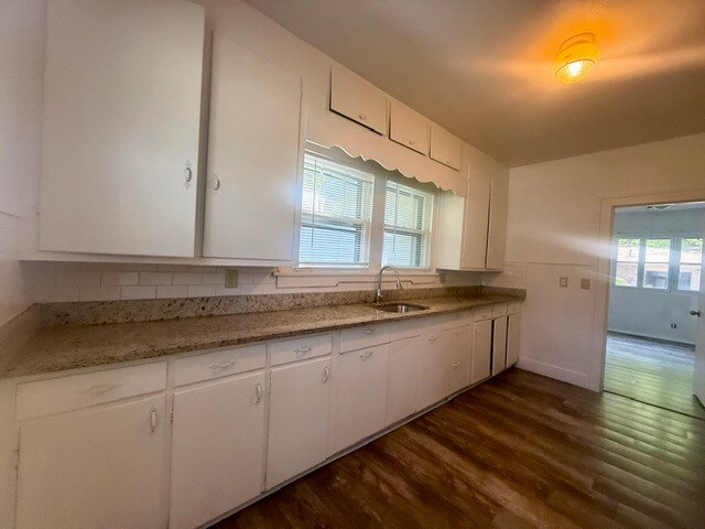 Foto del edificio - 605 Oak Park Dr