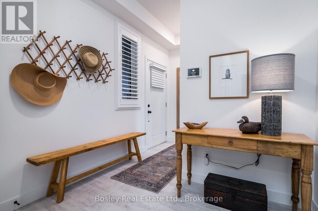 Photo du bâtiment - 18 Beckwith Ln