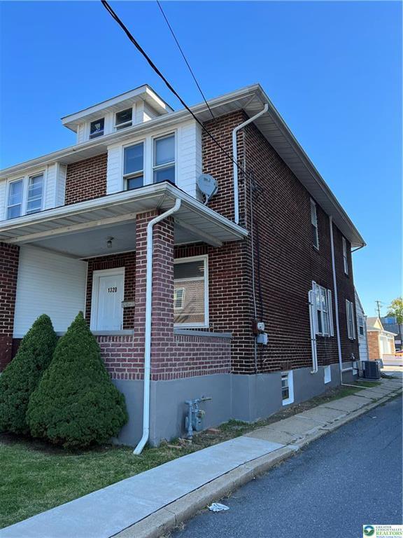 Foto del edificio - 1320 Chelsea Ave