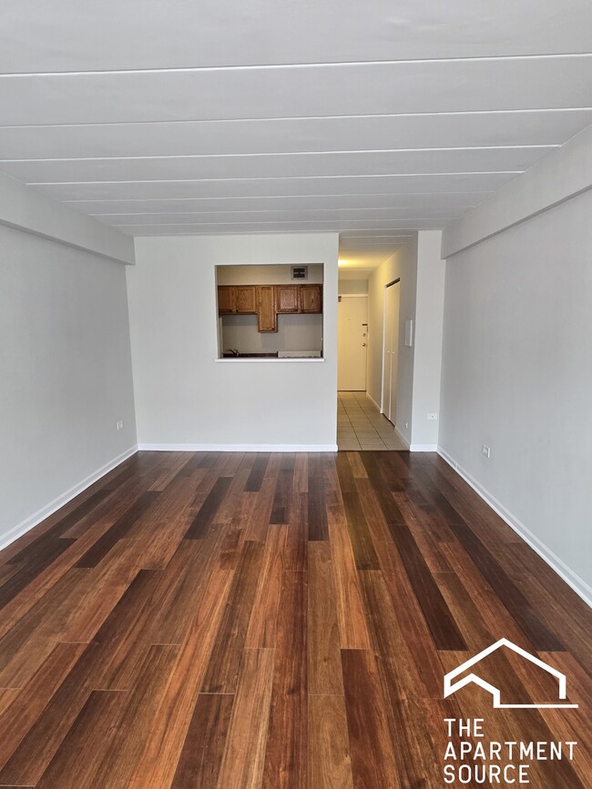 Foto del edificio - 6821 N Sheridan Rd