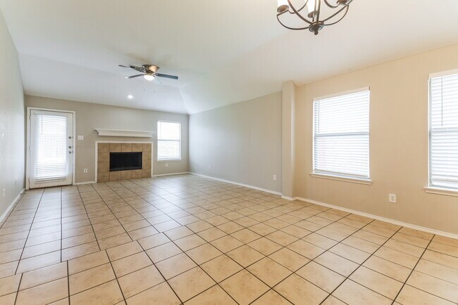 Foto del edificio - 129 Arbordale Way