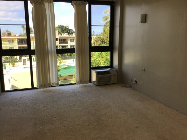 Main bedroom - 322 Aoloa St