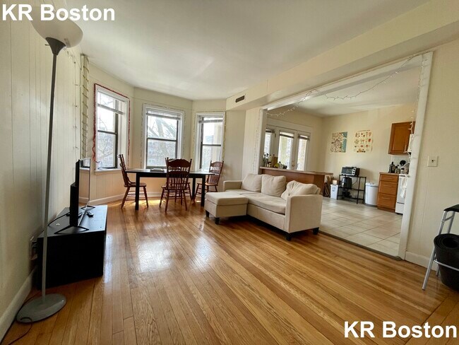 Foto del edificio - 1139 Commonwealth Ave