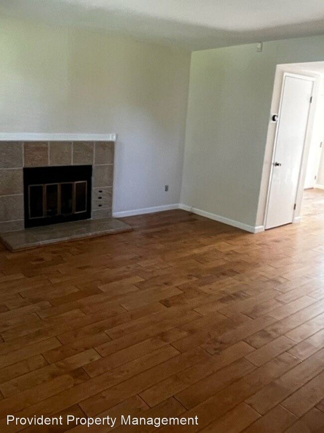Building Photo - 2 br, 1.5 bath House - 486 Boxleaf Court