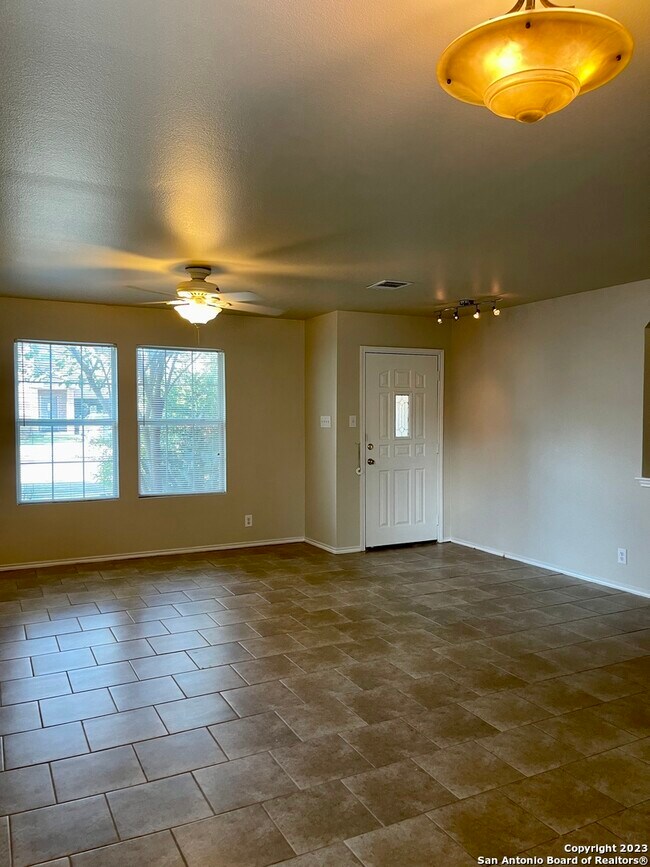 Building Photo - 8007 Misty Bluff