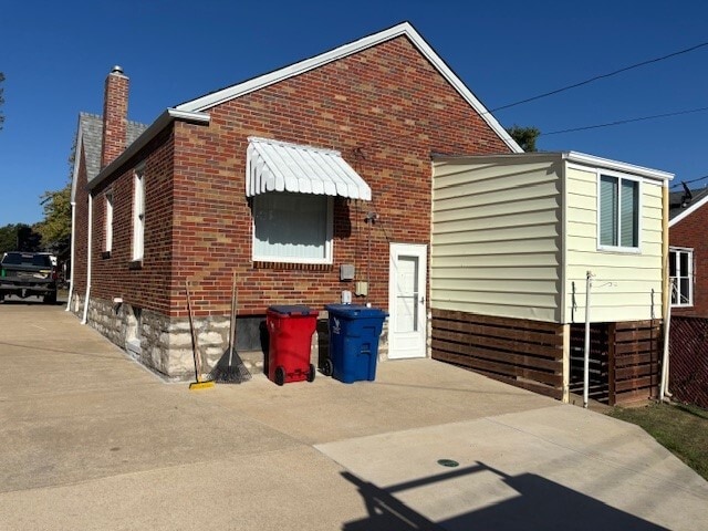 Building Photo - 330 Geneva Dr