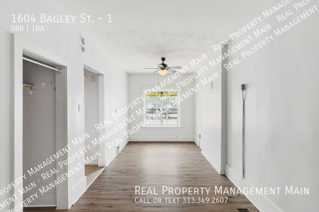 Building Photo - 1604 Bagley St