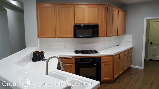 Building Photo - 3 br, 2 bath House - 1623 Paraiso Drive