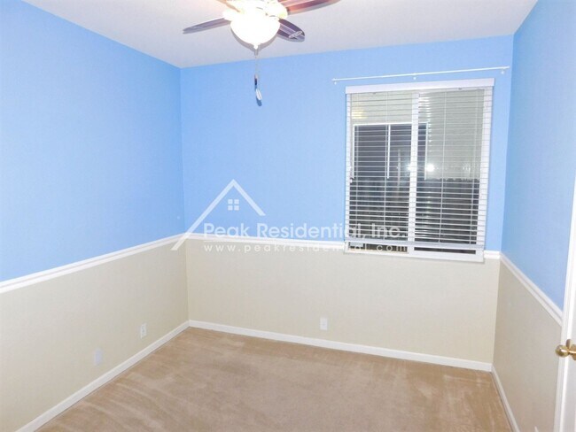 Foto del edificio - Wonderful 3bd/2ba Elk Grove Home with 2 Ca...