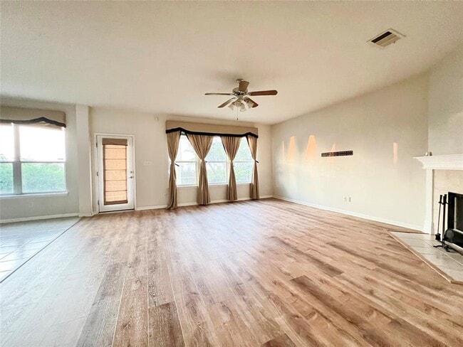 Building Photo - 1103 Apollo Ln