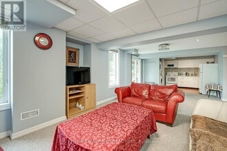 Building Photo - 5410 Duchess Ct