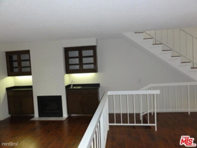 Building Photo - 621 N Orlando Ave