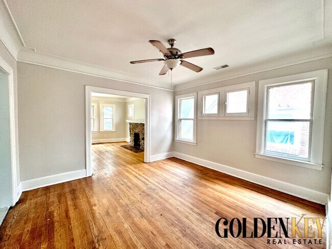 Foto del edificio - 14650 Rutherford St