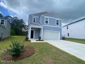 Building Photo - 213 Ladyfish Lp NW