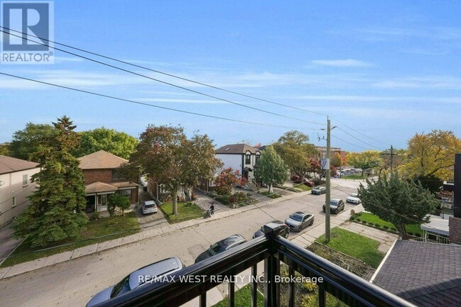 Building Photo - 502 Atlas Ave