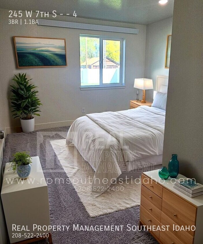 Foto principal - 245 W 7th S