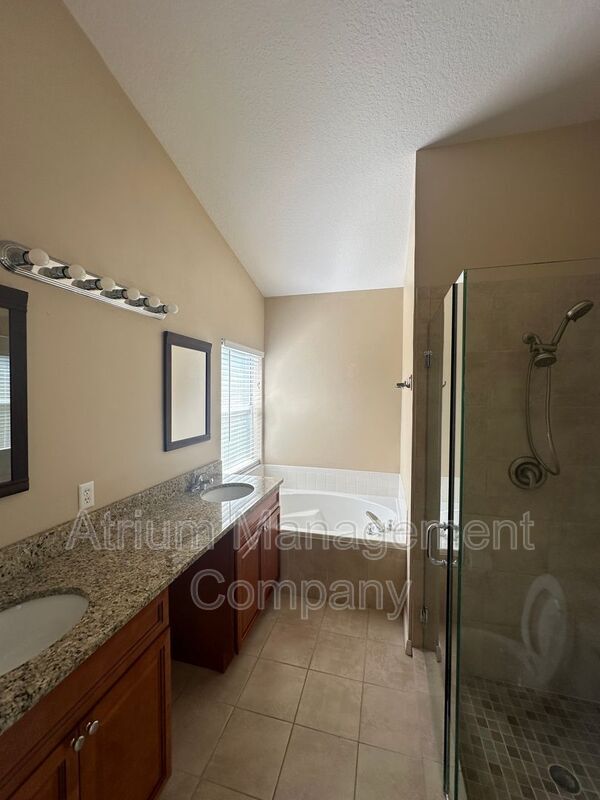 Building Photo - 2917 Hunters Ln