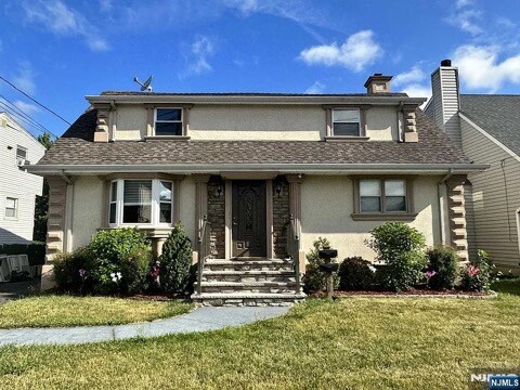 Foto principal - 231 Falmouth Ave