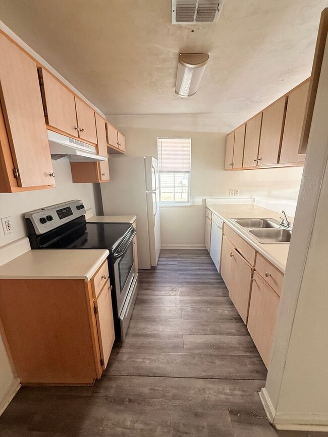 Photo - 2285 Hartsfield Rd Apartment