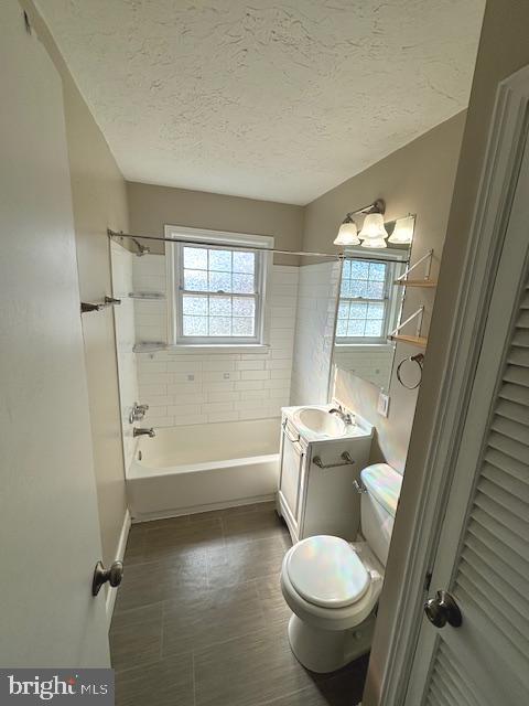Building Photo - 1746 Argyle Dr