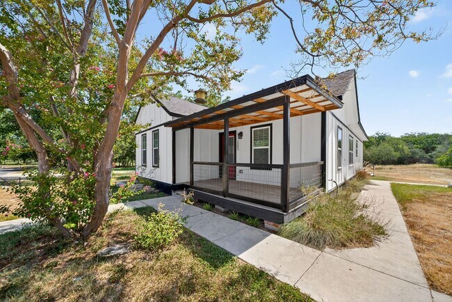 Foto del edificio - 1203 Ave J