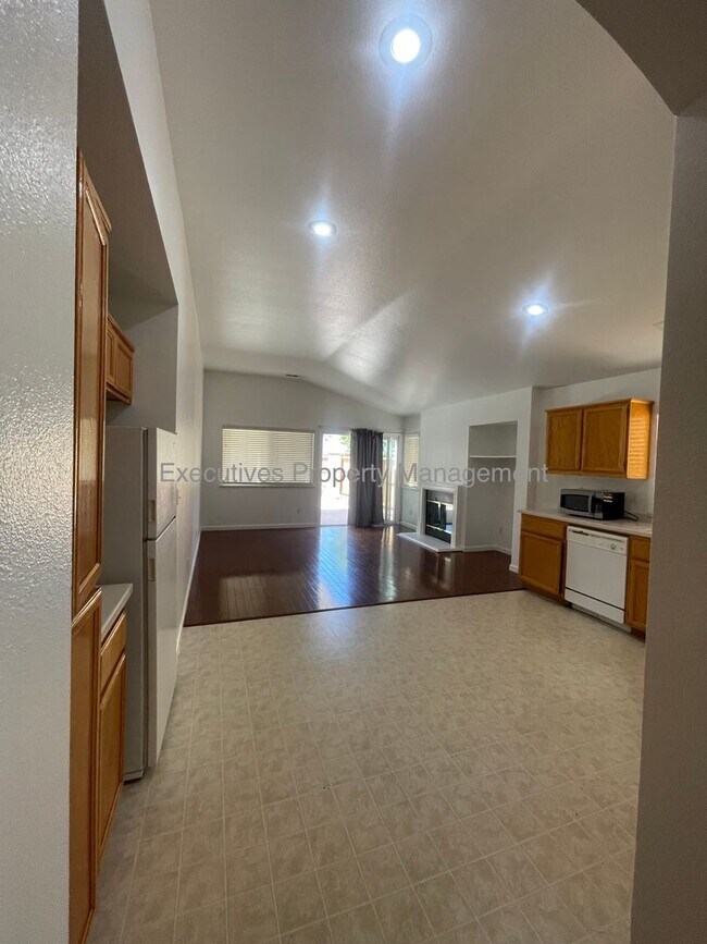 Building Photo - 1462 Caraway Ct