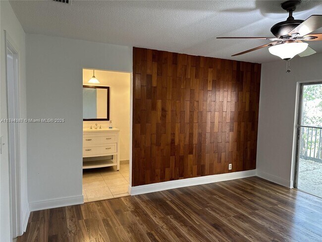 Foto del edificio - 8605 NW 35th Ct