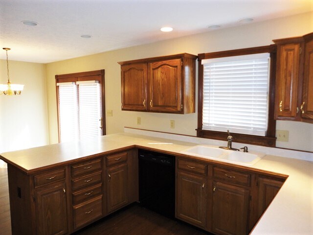 Foto del edificio - 1121 New Harmony Dr