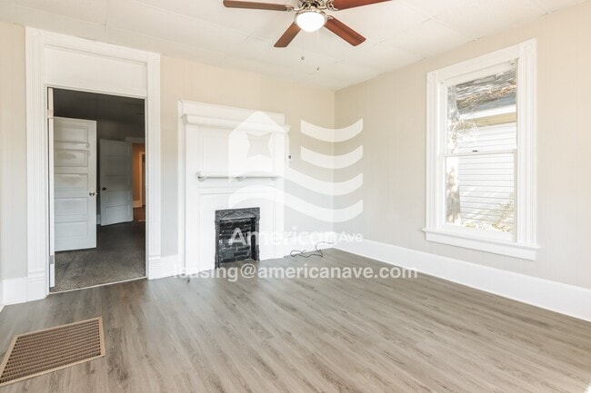 Building Photo - 2825 Waverly Ave