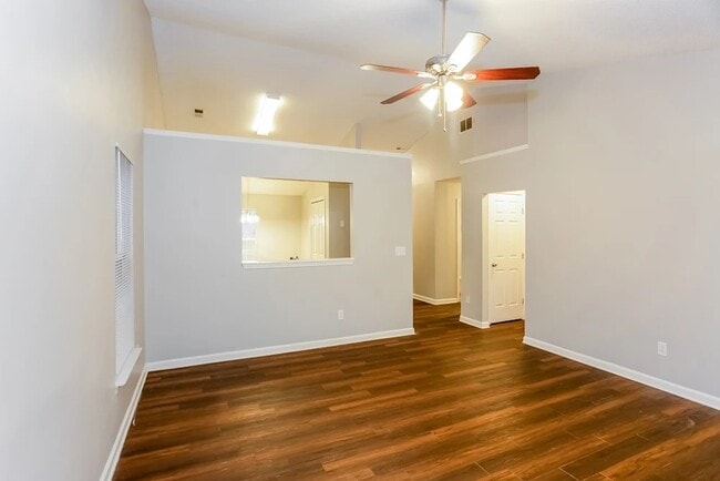 Building Photo - 2098 Chapel Creek Rd