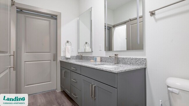 Foto del edificio - 2995 Railside Lp