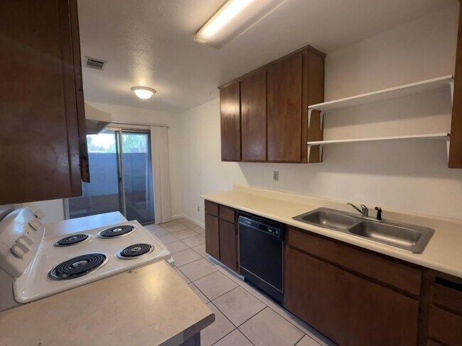 Foto del edificio - 411 S 6th Ave