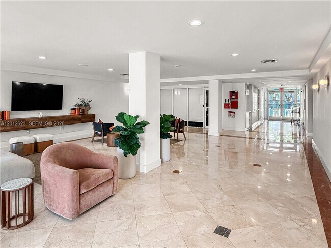 Foto del edificio - 1455 N Treasure Dr