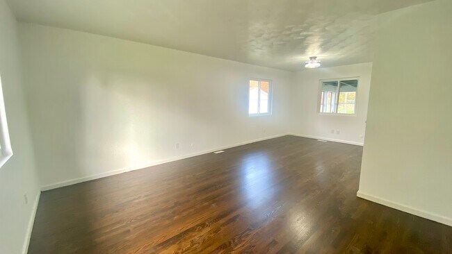 Foto del edificio - 7231 S Franklin Rd