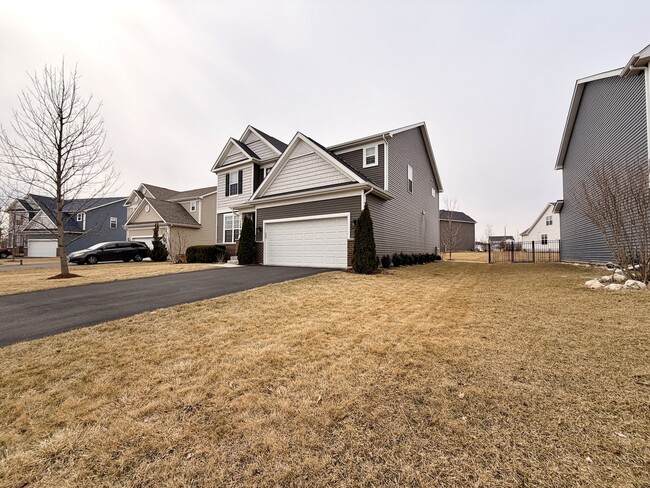 Building Photo - 12460 S Compass Ave