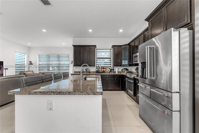 Foto del edificio - 9881 W 34th Ave