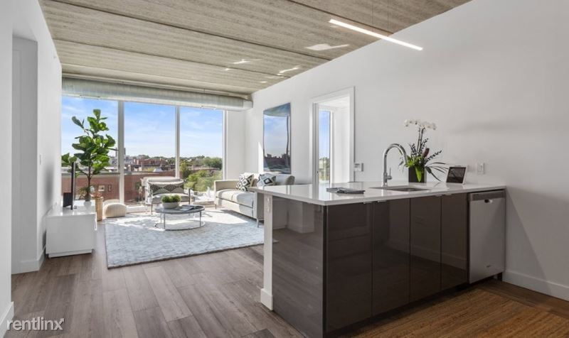 Foto principal - 1010 W Sheridan Rd