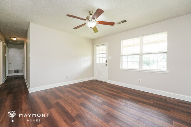 Foto del edificio - 612 Ralph Rd SE
