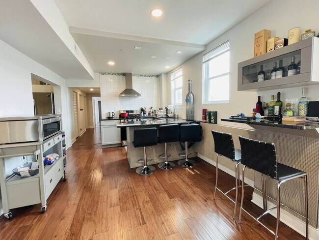 Foto del edificio - 3739 S Wood St