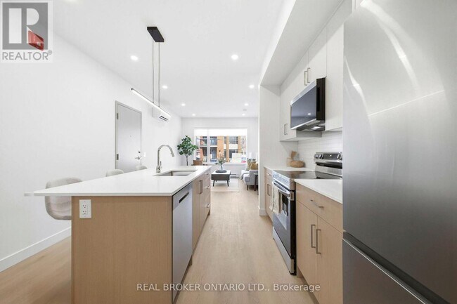 Photo du bâtiment - 184 Woodroffe Ave