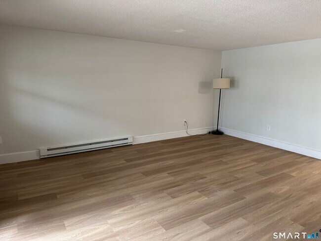 Foto del edificio - 8 Heather Ridge